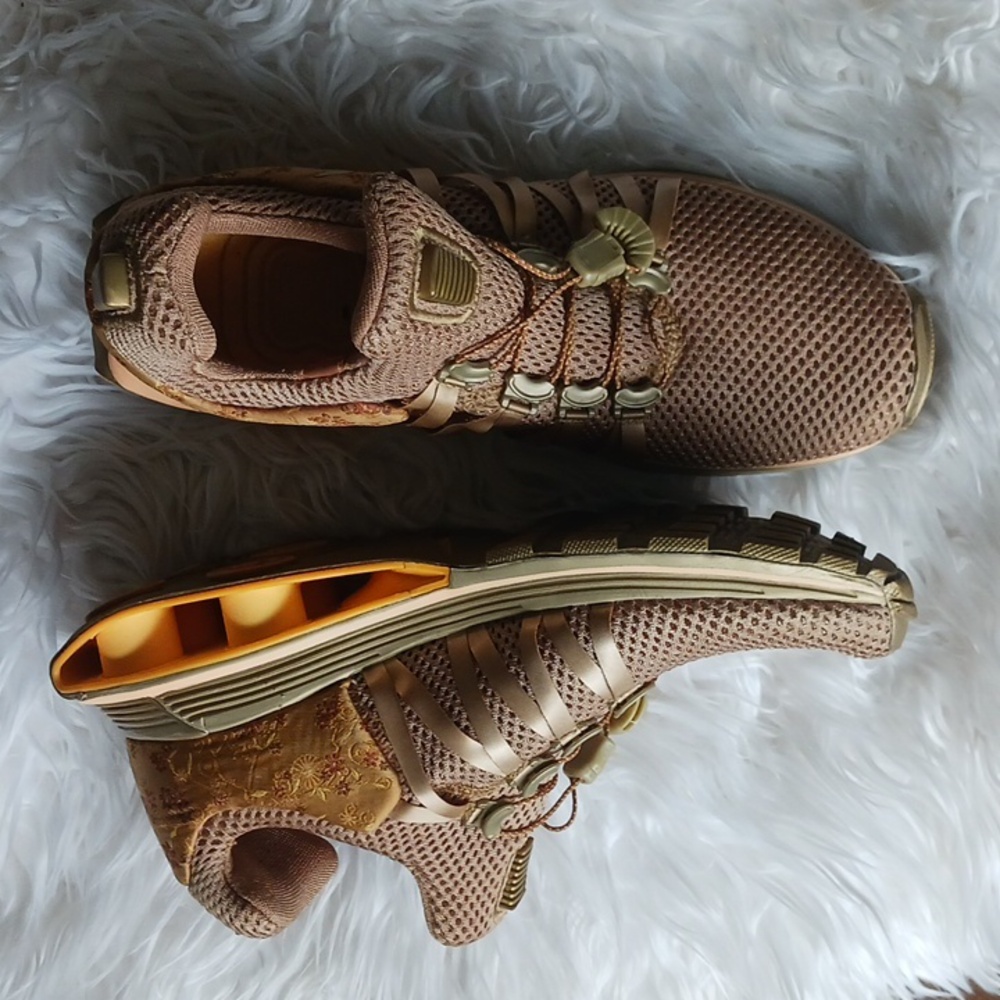 Nike Shox Gravity Gold AQ 8554-700 size 7.5